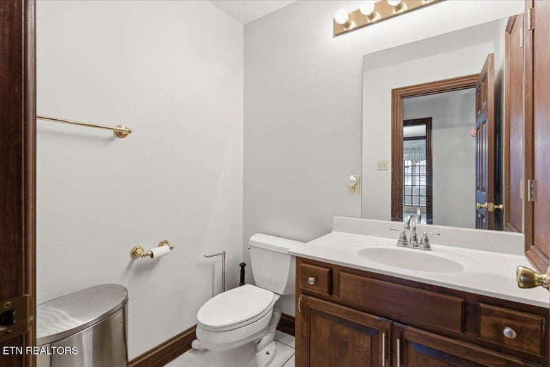18102 Beals Chapel Rd, Lenoir City, TN 37772