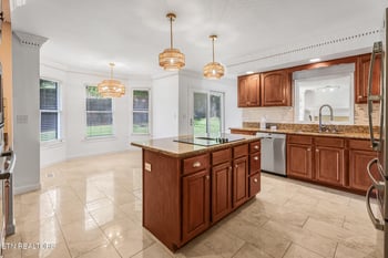 1811 Swinford Ct, Knoxville, TN 37922