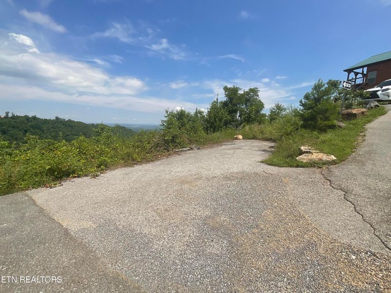 1811 Wild Pine Way, Sevierville, TN 37876