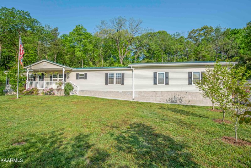 18115 Martel Rd, Lenoir City, TN 37772
