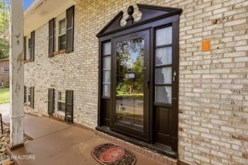 1812 E Alpine Dr, Maryville, TN 37804