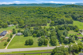 1812 E Governor John Sevier Hwy, Knoxville, TN 37920