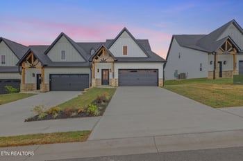 1812 Poplar Spgs Pl, Maryville, TN 37803
