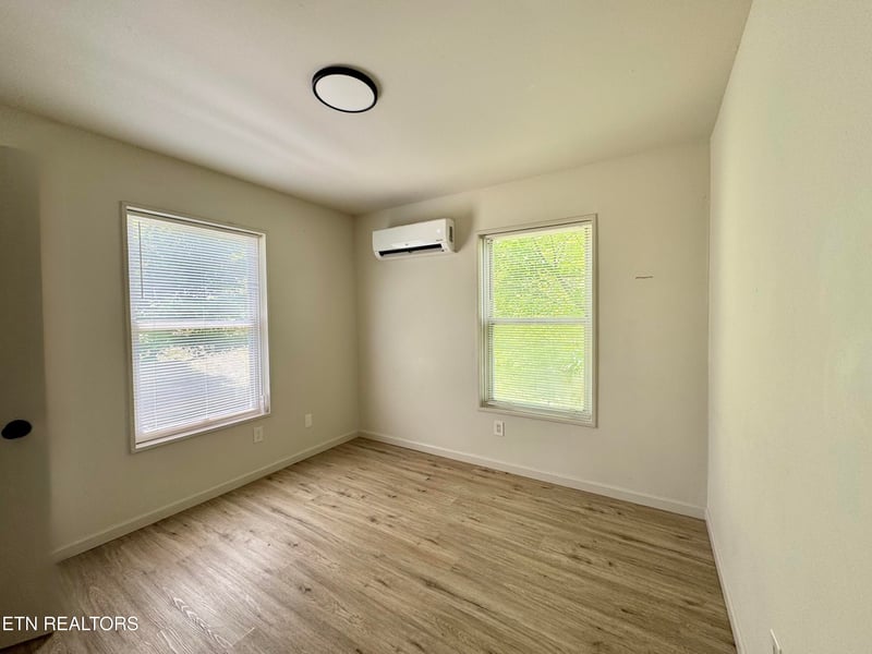 1812 Rosedale Ave, Knoxville, TN 37915