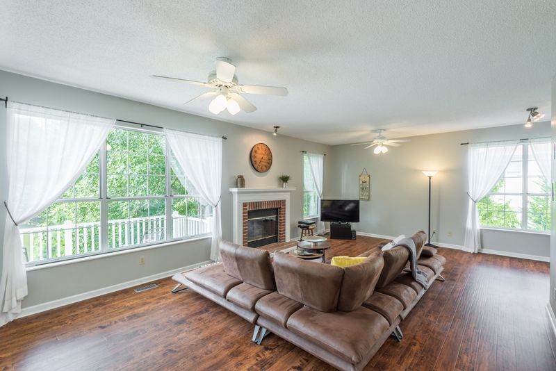 1813 Hart Rd, Knoxville, TN 37922