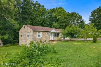 1814 Fenwood Dr, Knoxville, TN 37918