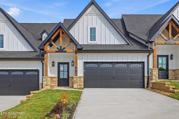 1814 Poplar Spgs Pl, Maryville, TN 37803