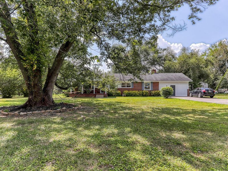 1815 Holston River Rd, Knoxville, TN 37914