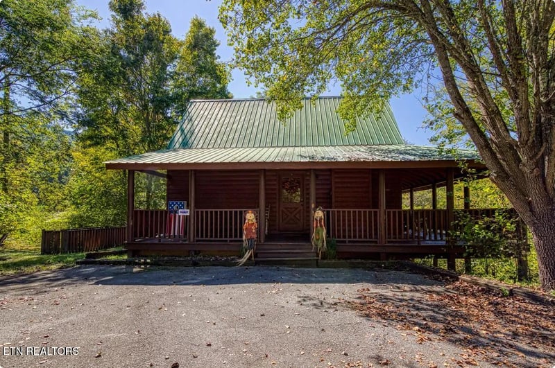 1815 Maranohe Way, Sevierville, TN 37862