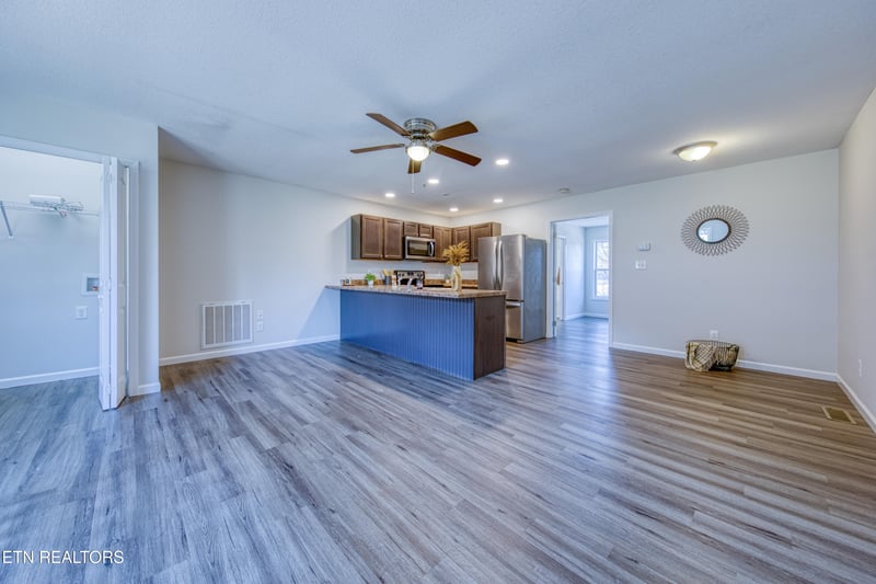 1816 Andes Rd, Knoxville, TN 37931
