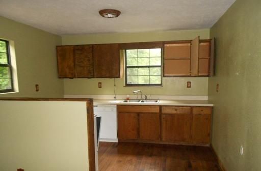 1816 Longbranch Rd, Seymour, TN 37865