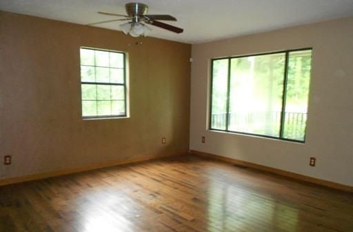 1816 Longbranch Rd, Seymour, TN 37865