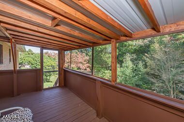 1816 Oak Hills Dr, Kingston, TN 37763