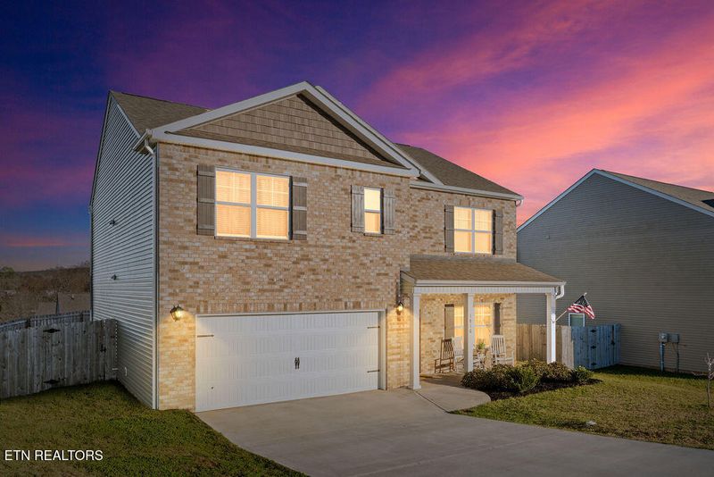 1816 Riverstone Crescent, Morristown, TN 37814