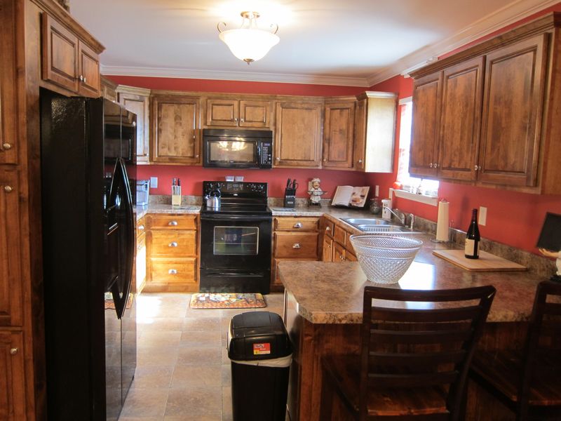 1817 Cherokee St, Athens, TN 37303