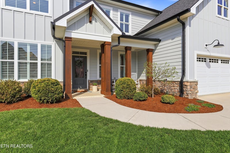 1818 English Ivy Ln, Knoxville, TN 37932