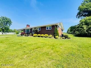 1818 Loop Road Rd, Lafollette, TN 37766