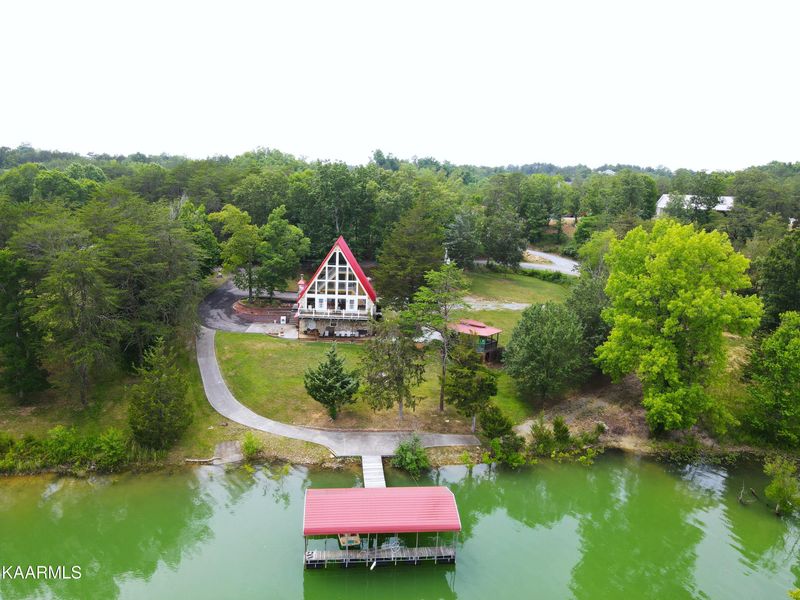 1819 Parrots Chapel Rd, Sevierville, TN 37876