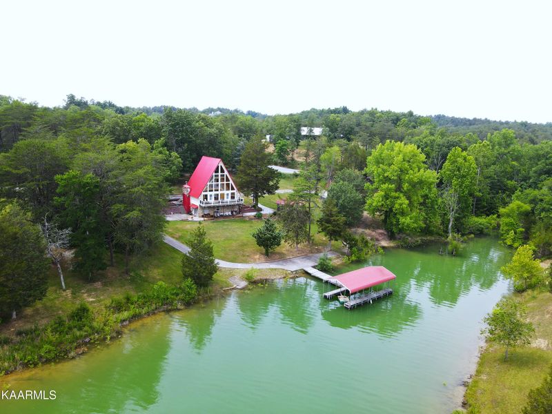 1819 Parrots Chapel Rd, Sevierville, TN 37876