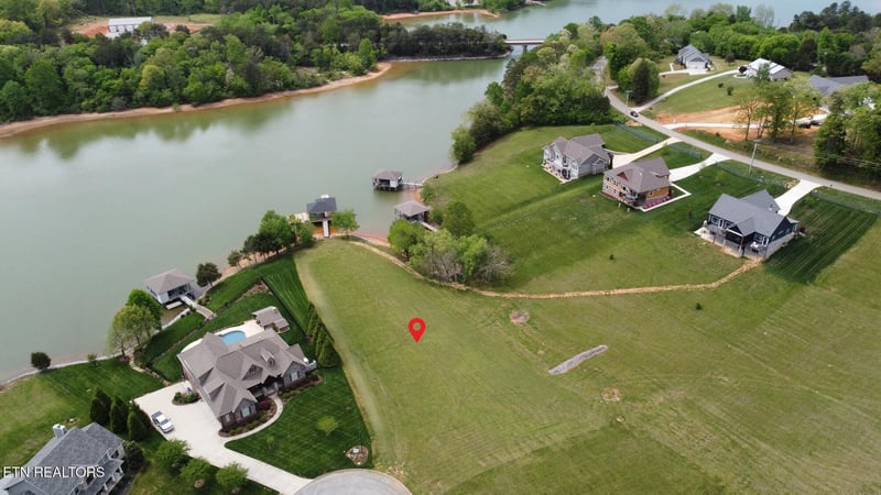 182 Bakers Pointe, Greenback, TN 37742