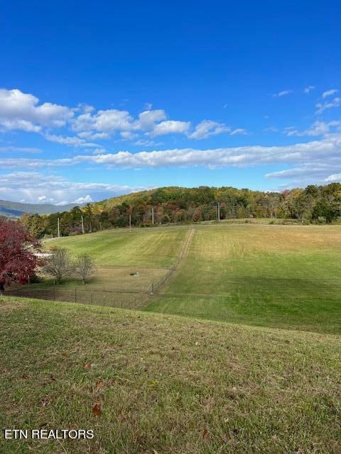 182 Majors Ln, Lafollette, TN 37766