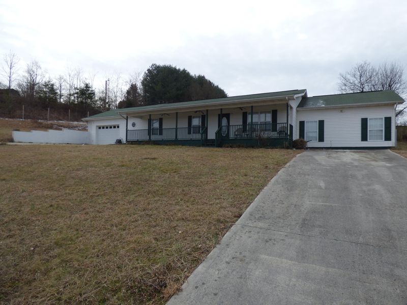 182 Megan Ln, Luttrell, TN 37779
