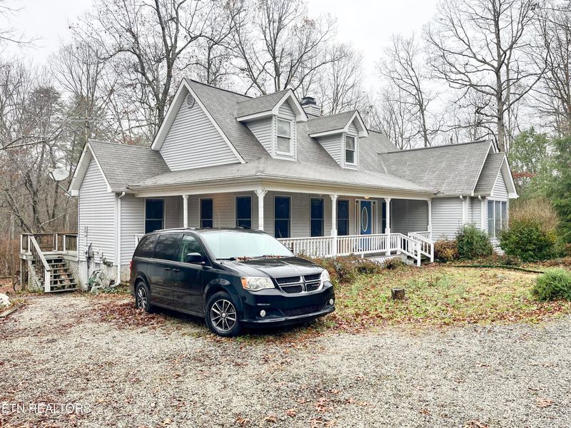 182 Rhonda Rd, Monterey, TN 38574
