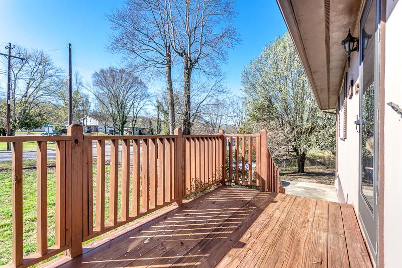 182 S Purdue Ave, Oak Ridge, TN 37830