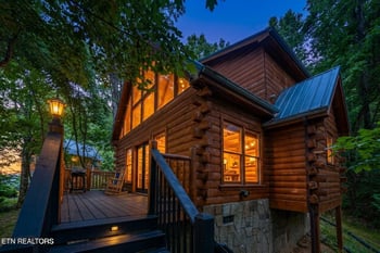 1820 Beach Front Dr, Sevierville, TN 37876