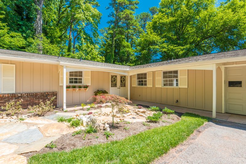 1820 Chicadee Dr, Knoxville, TN 37919