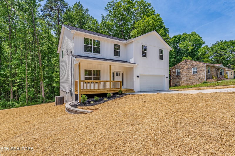 1820 Fenwood Dr, Knoxville, TN 37918
