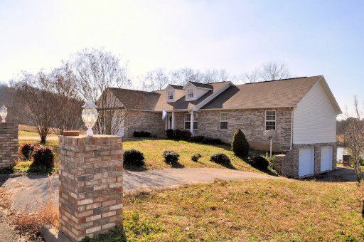 1821 River Vista Cir, Sevierville, TN 37876