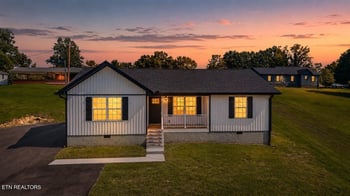 1822 Loop Rd, Lafollette, TN 37766