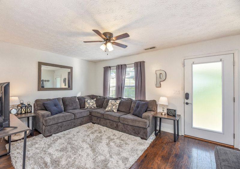 1822 Norlil Rd, Sevierville, TN 37876