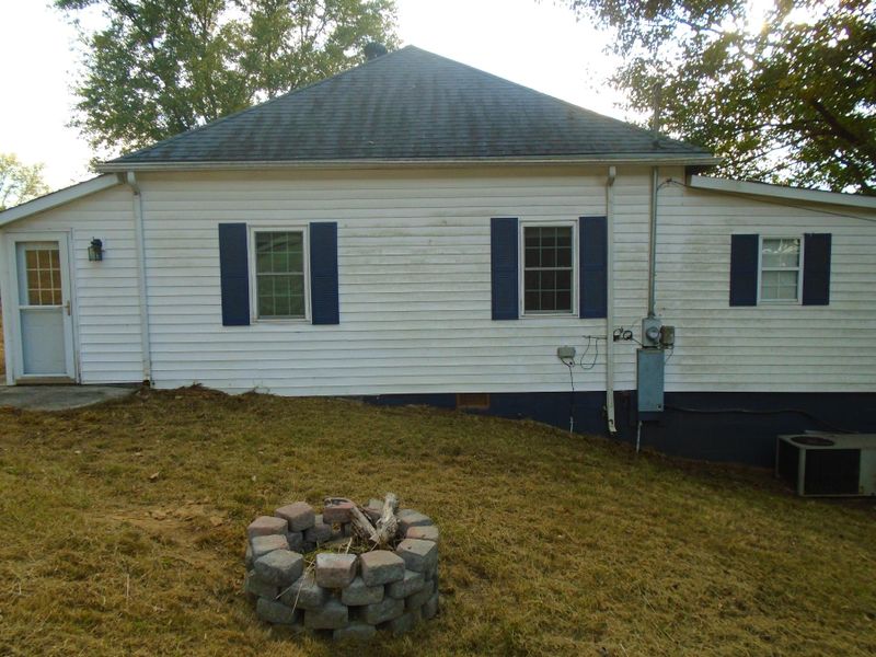 1822 Saylors Ford Rd, Mascot, TN 37806