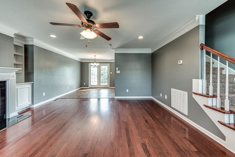 1822 Turning Point Rd, Powell, TN 37849
