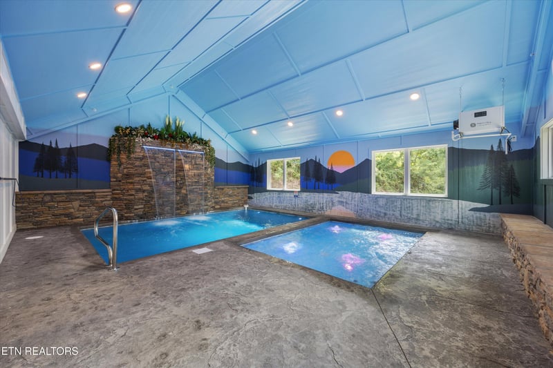 1823 Alvins Ridge Dr, Sevierville, TN 37876