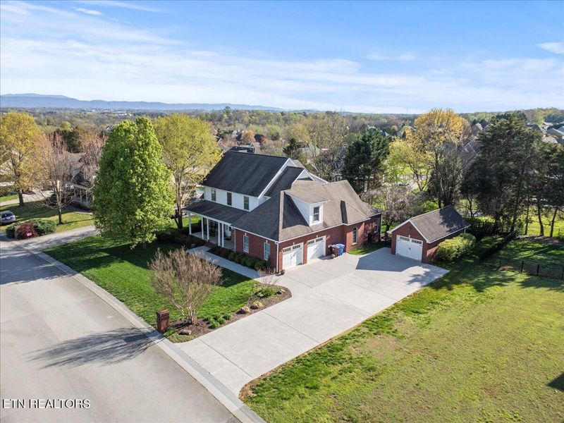 1823 Clingman View Dr, Alcoa, TN 37701