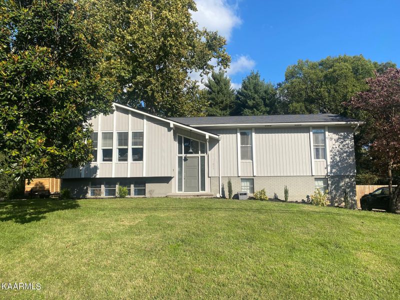 1824 Grenada Blvd, Knoxville, TN 37922