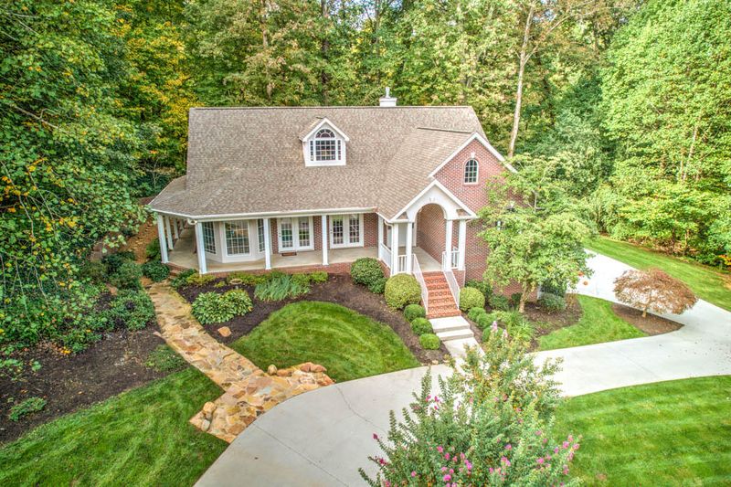 1824 Hickory Glen Rd, Knoxville, TN 37932