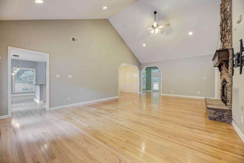 1824 Hickory Glen Rd, Knoxville, TN 37932