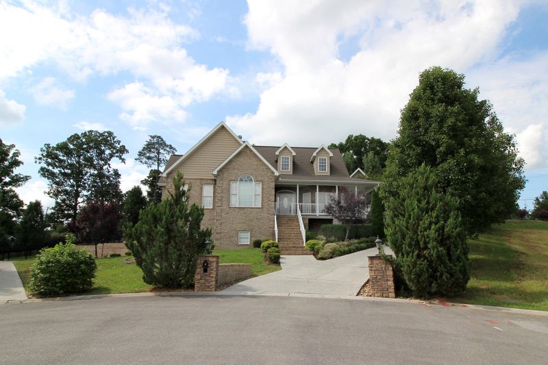 1824 Placid Dr, Sevierville, TN 37862