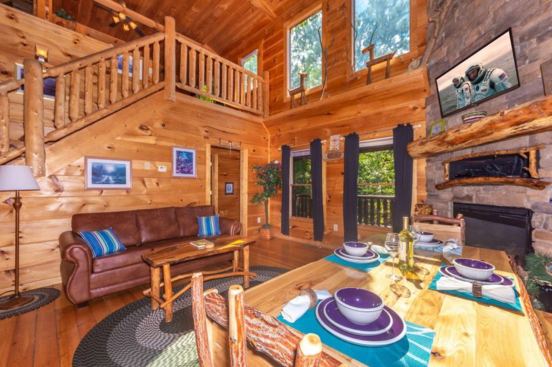 1825 Cherry View Ln, Sevierville, TN 37876