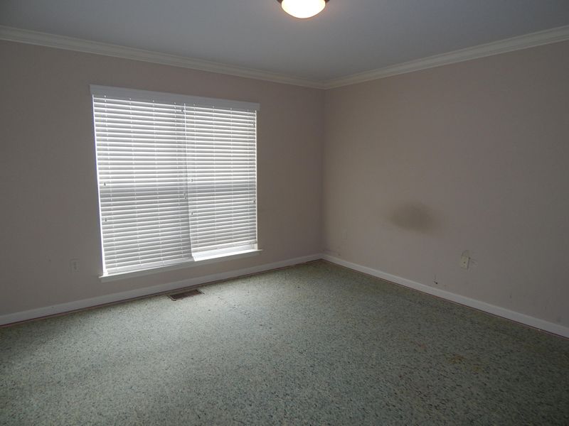 1827 Bombay Ln, Knoxville, TN 37932