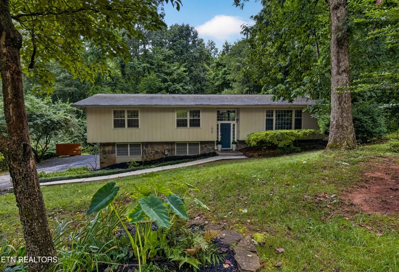 1829 Chicadee Dr, Knoxville, TN 37919