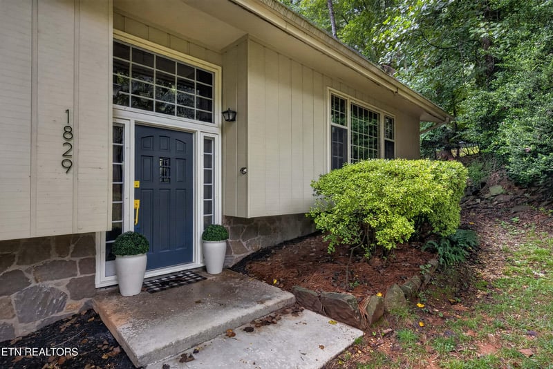 1829 Chicadee Dr, Knoxville, TN 37919
