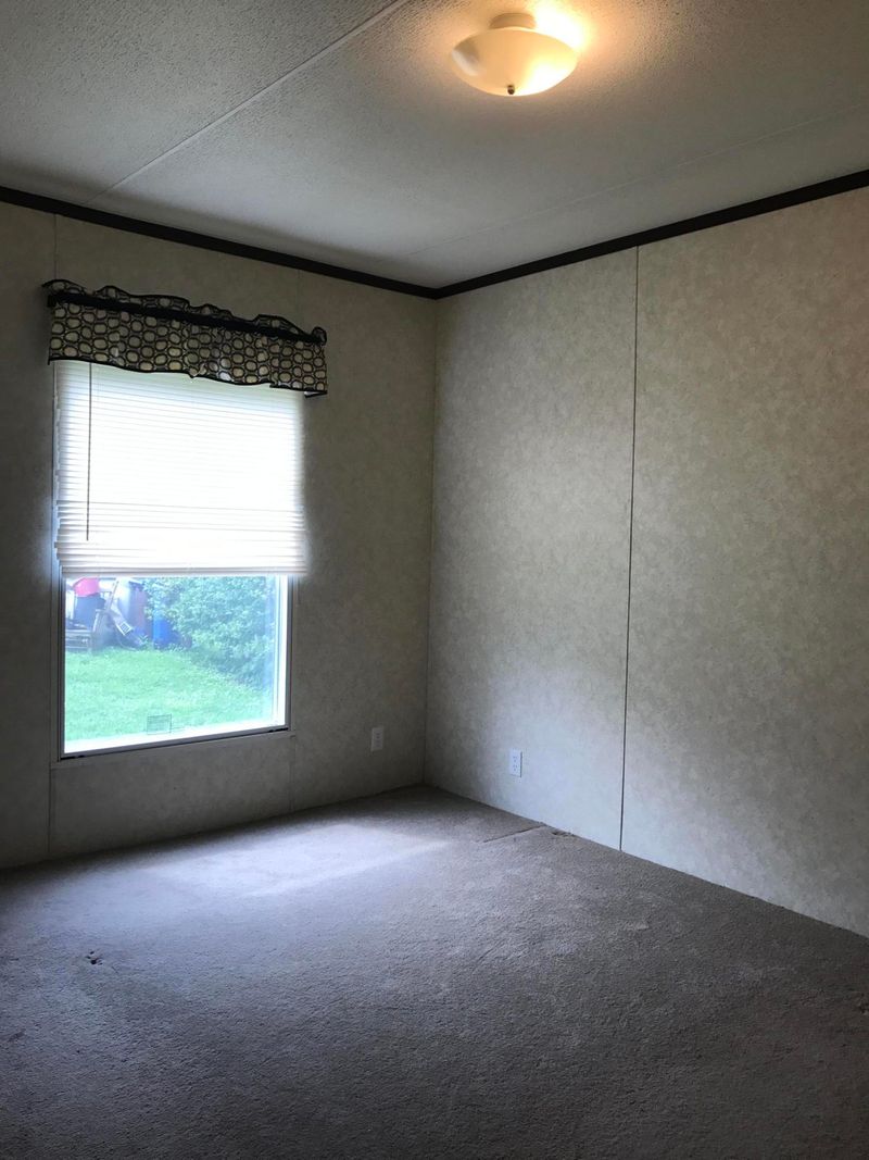 183 Connor St, Jacksboro, TN 37757