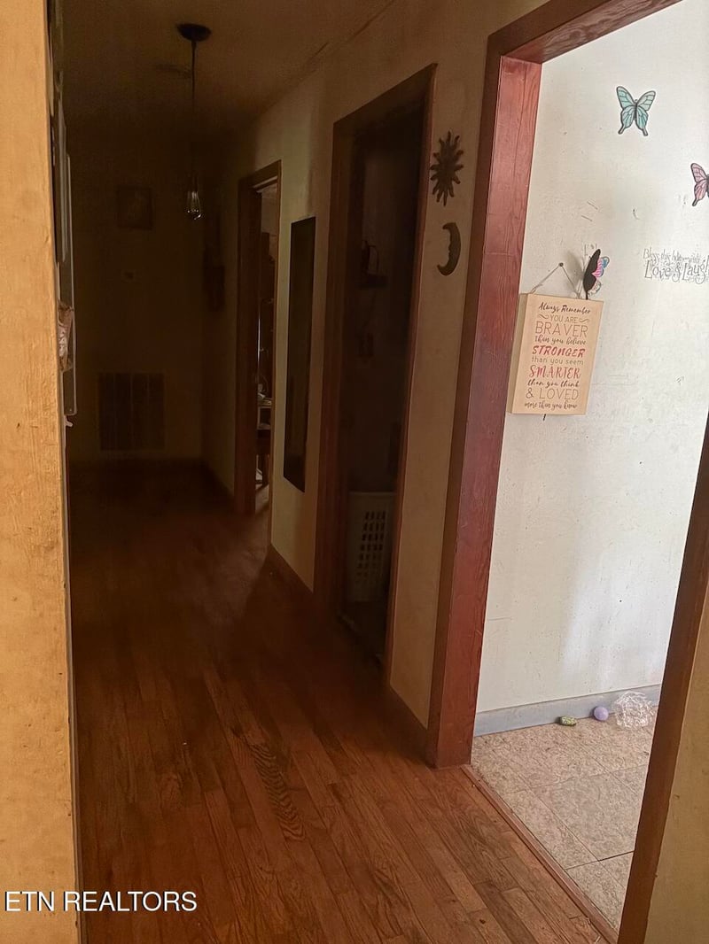 183 County Road 490, Etowah, TN 37331