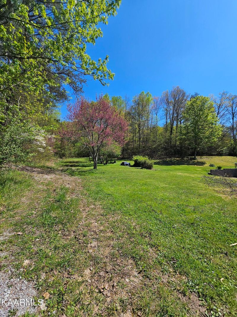 183 Foust Hollow Rd, Heiskell, TN 37754