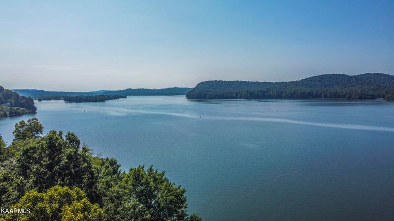 183 Hartford Village Way, Kingston, TN 37763
